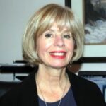 Sonia Panchyshyn,
therapist at Life Changes Therapy, smiling and wearing a dark top.